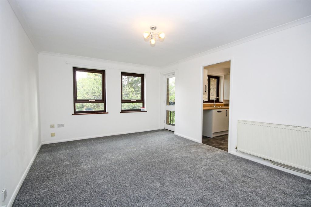 Property photo 3 of 9 9-Img_0385.Jpg