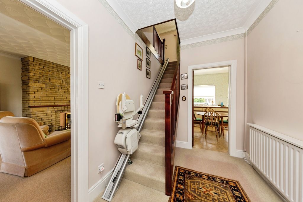 Property photo 3 of 27 Pbox-Img.Jpg