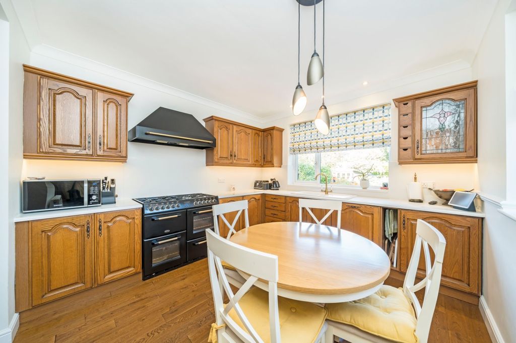 Property photo 3 of 10 Picture No. 11