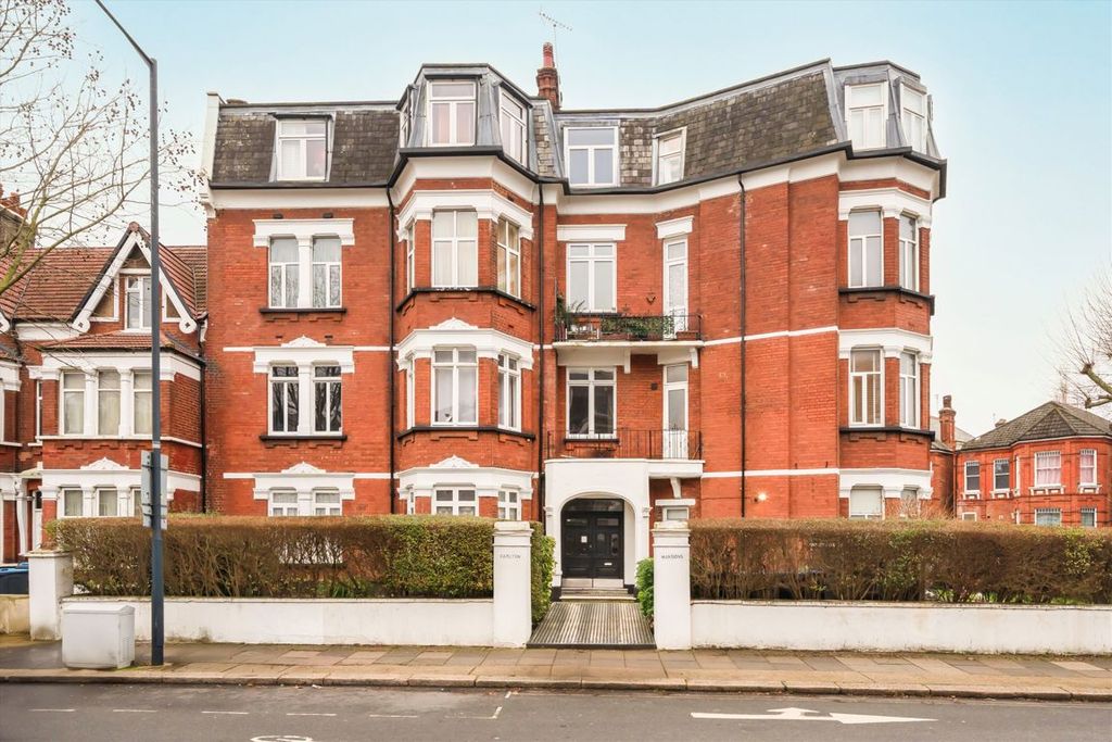 Property photo 1 of 7