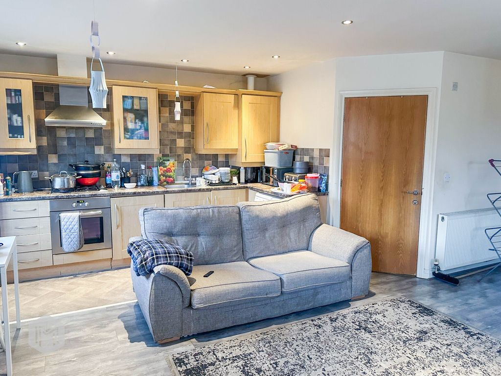 Property photo 2 of 9 Picture No. 08