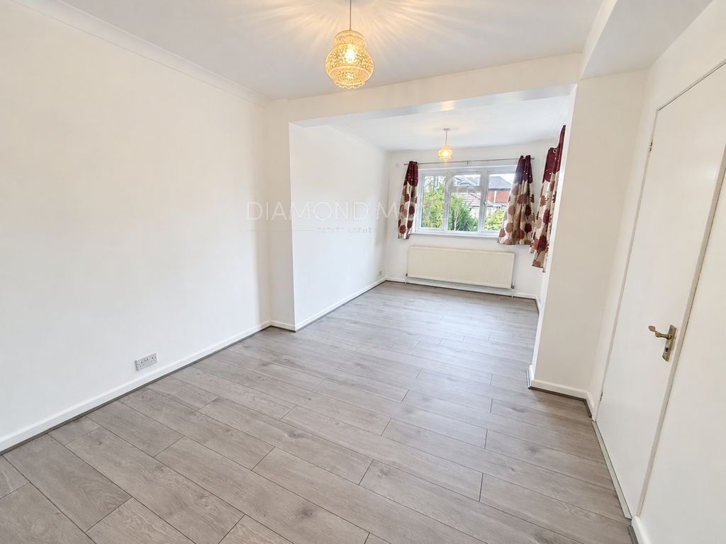Property photo 3 of 14 Photo 9