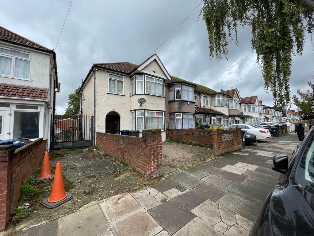 Property photo 2 of 24 Photo 2