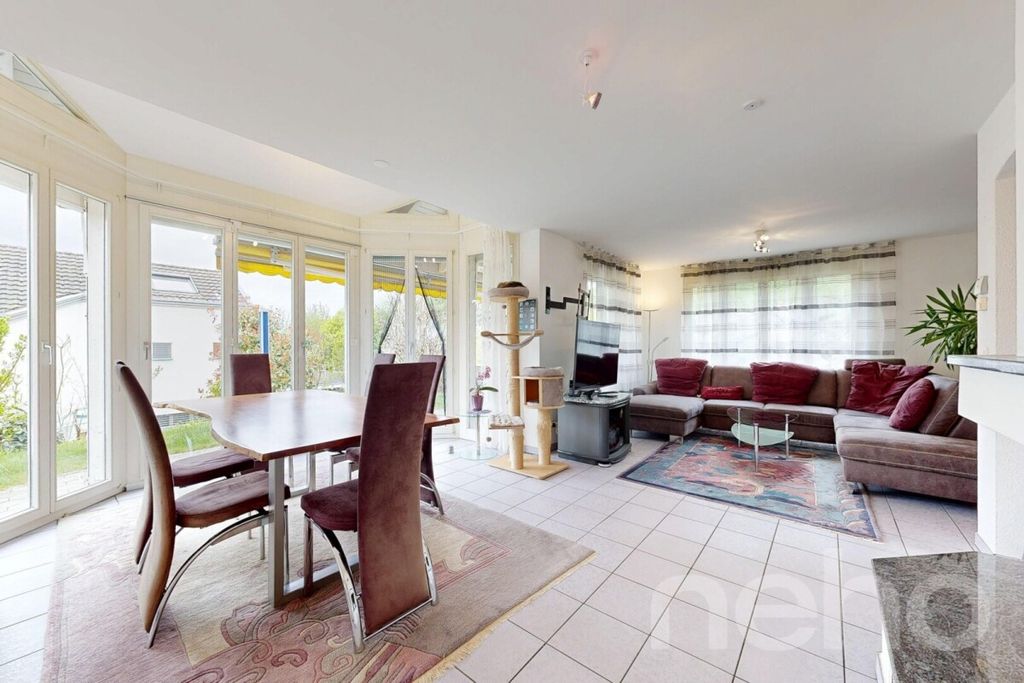 Property photo 2 of 12