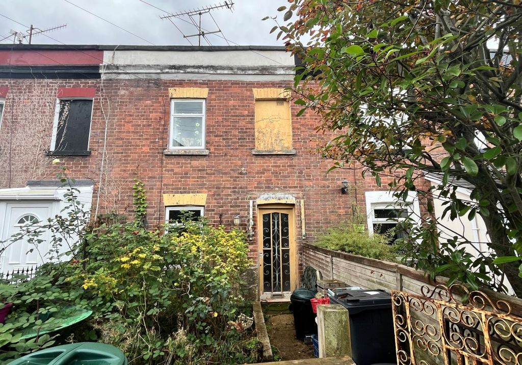 Property photo 1 of 17