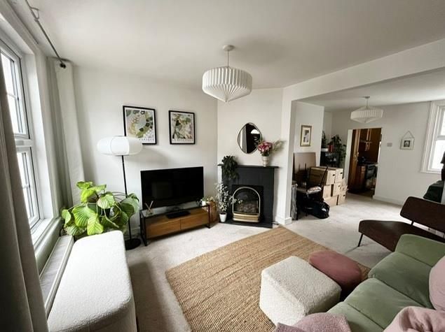 Property photo 2 of 8 2