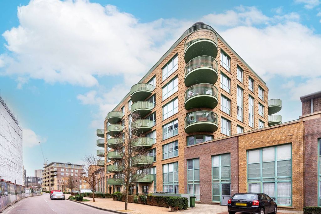 Property photo 2 of 8