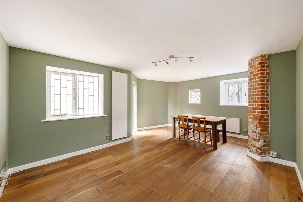 Property photo 2 of 12 Floorplan