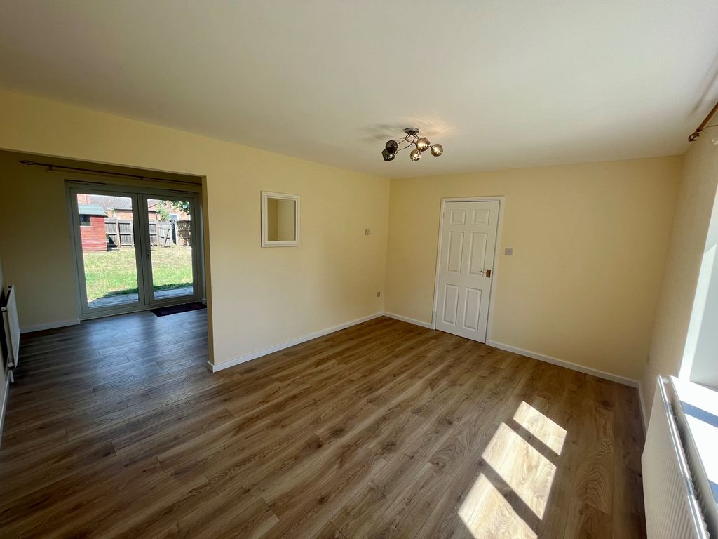 Property photo 3 of 12 Image