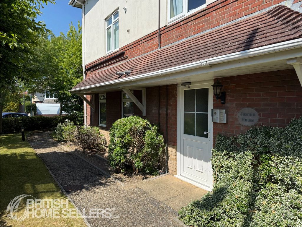 Property photo 2 of 11 Picture No. 13