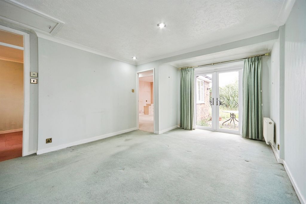 Property photo 3 of 16