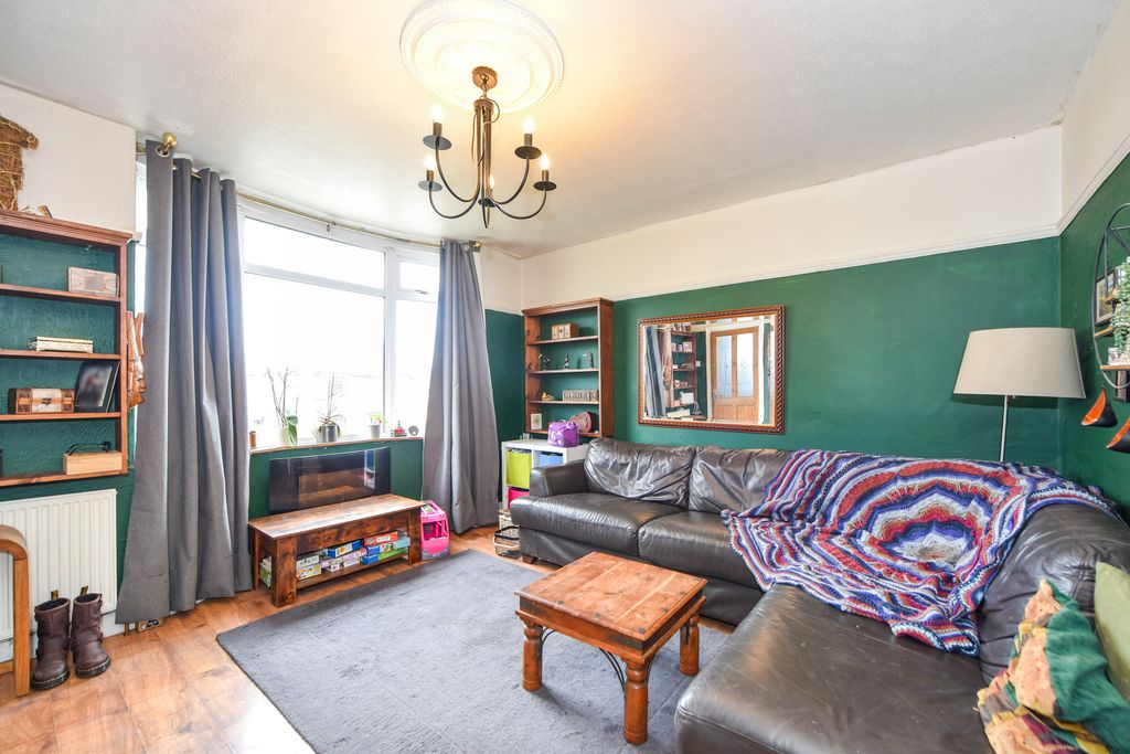 Property photo 2 of 19 Dsc_1500