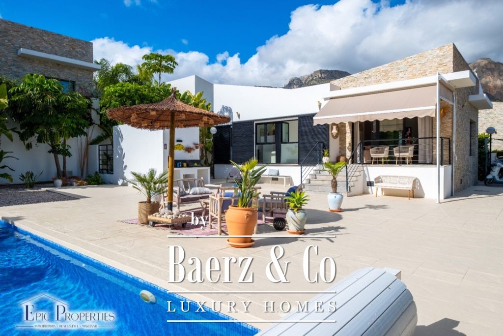 Property photo 3 of 33