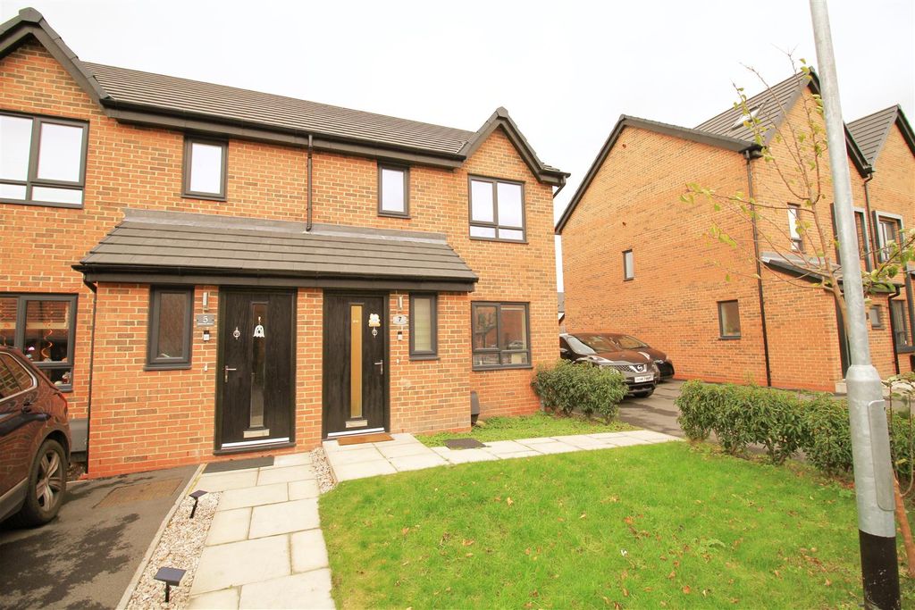 Property photo 2 of 15 Front.Jpg