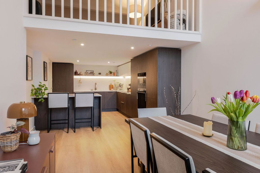 Property photo 1 of 30