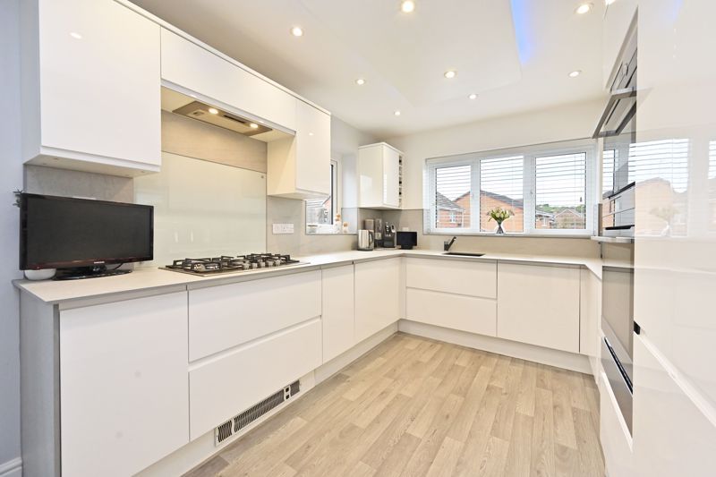 Property photo 2 of 34 Kitchen