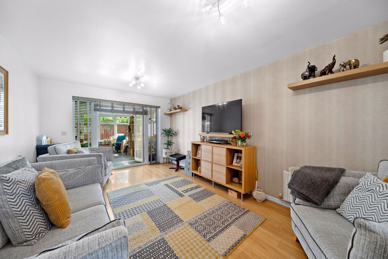 Property photo 3 of 32 Rosedale Court
