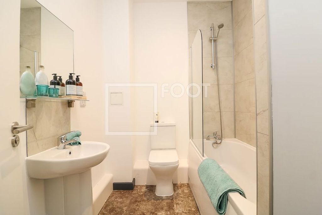 Property photo 3 of 45