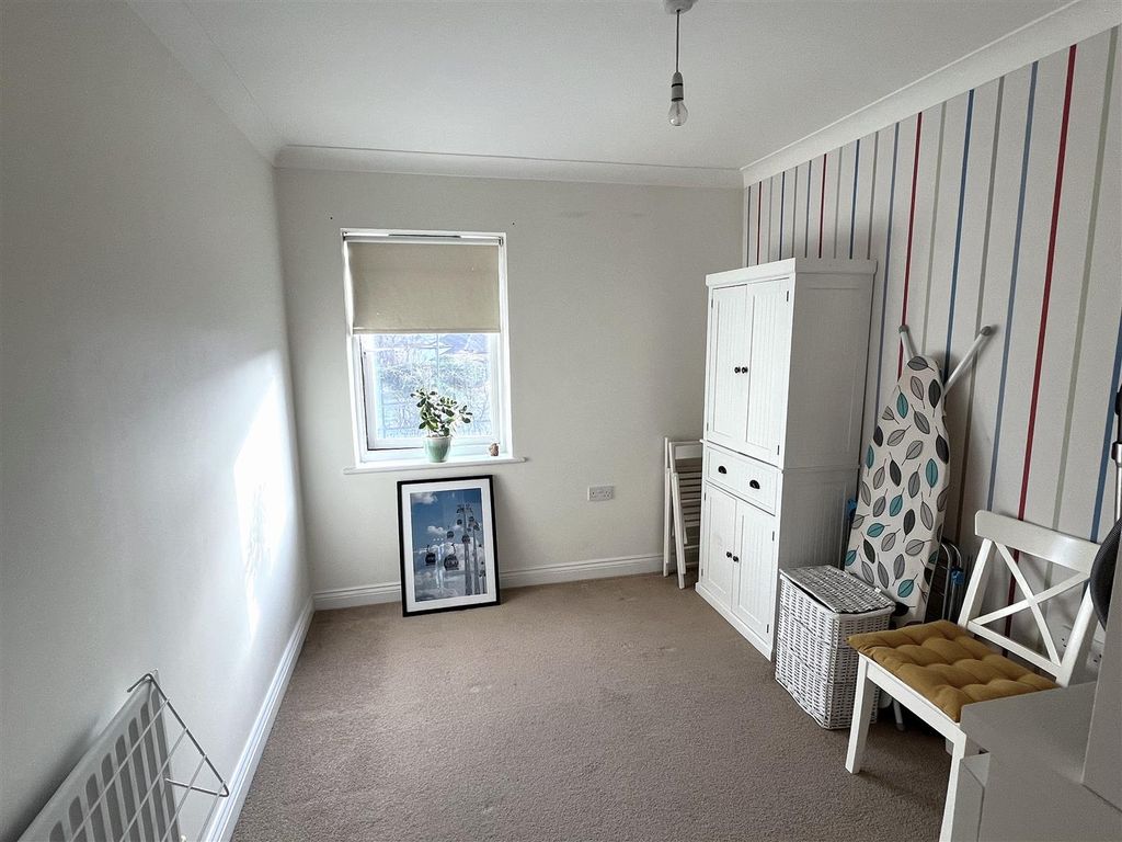 Property photo 2 of 12 Img_8173.Jpg