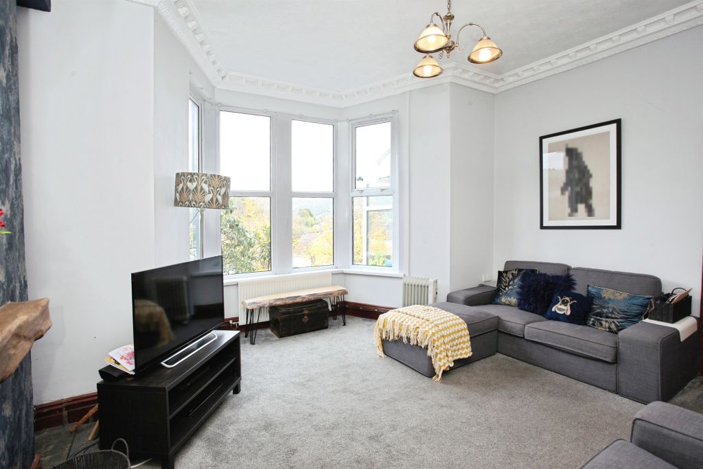 Property photo 3 of 25