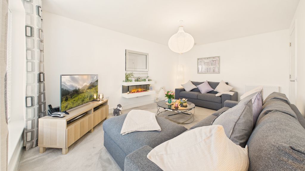 Additional image 3 of 5 bed detached house for saleGlenluce Drive, Bishopton PA7