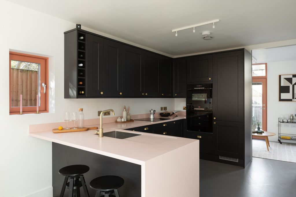 Property photo 3 of 23 327979 - Rf-Stables-Yard-Br3-012.Jpg