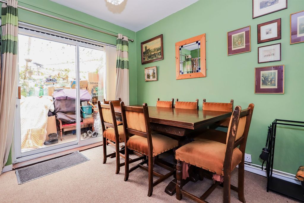Property photo 3 of 19