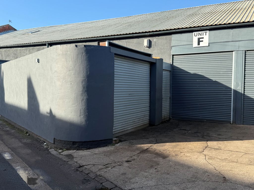 Property photo 1 of 4