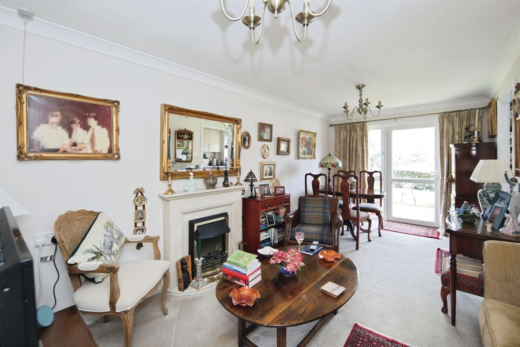 Property photo 3 of 14