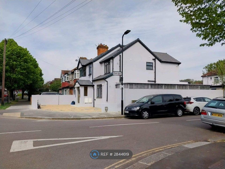 Property photo 1 of 1