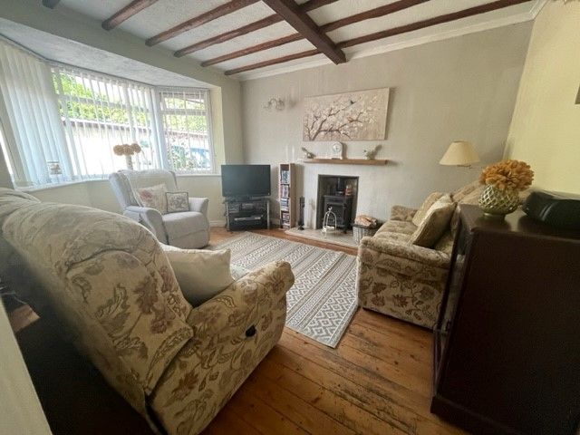 Property photo 2 of 33