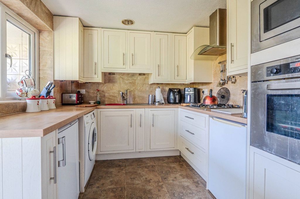 Property photo 2 of 15 Picture No. 08
