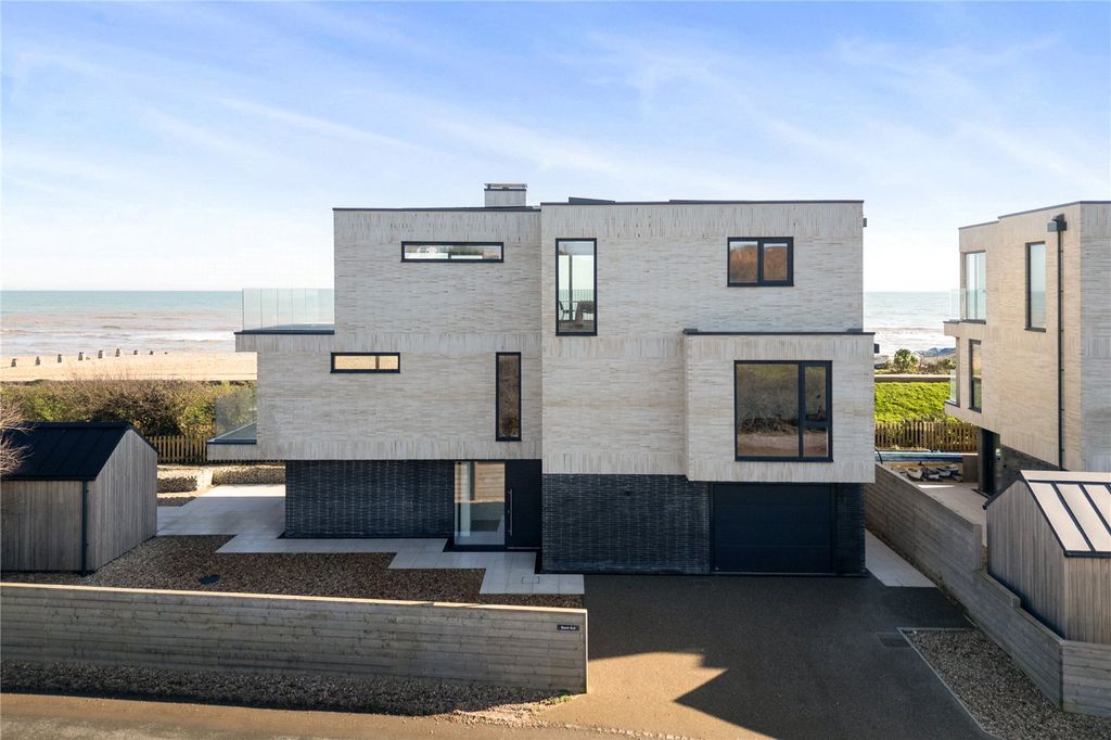 Property photo 2 of 21 Front Elevation