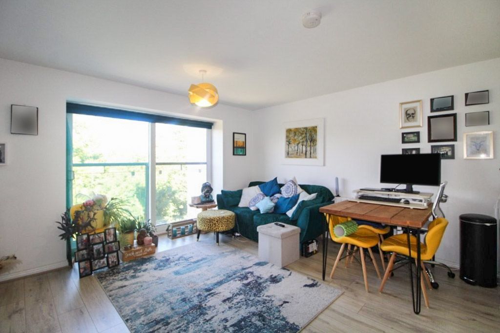 Property photo 2 of 12