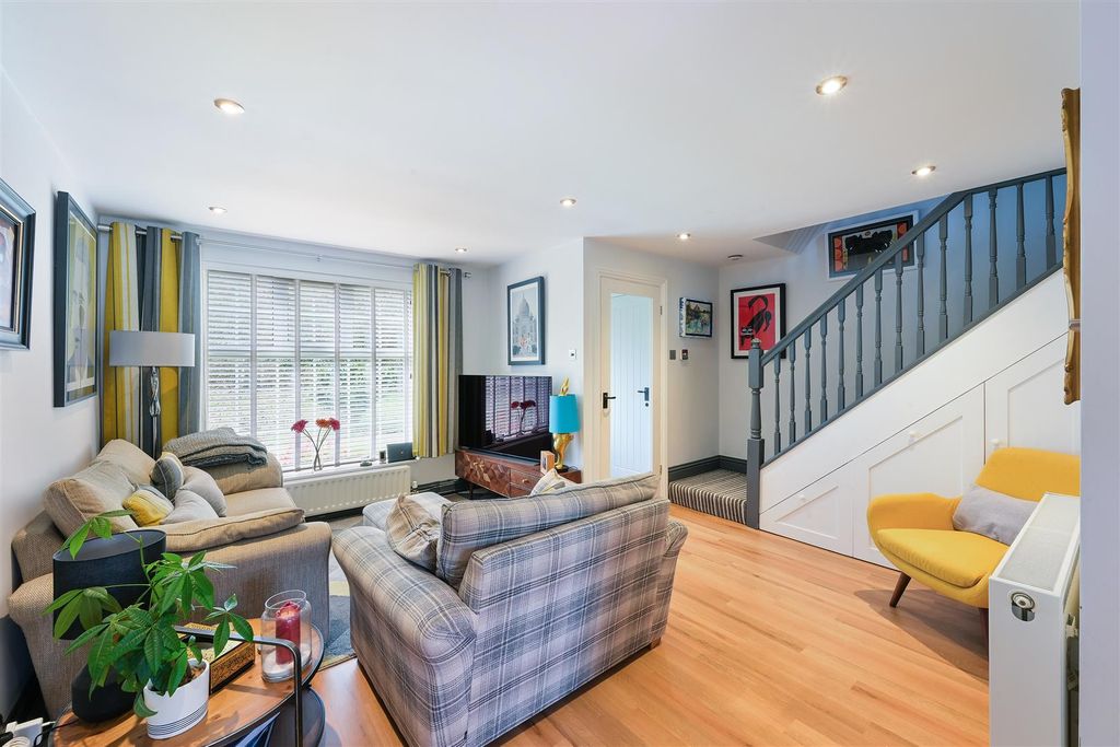 Property photo 2 of 17 The Green,23- (7).Jpg