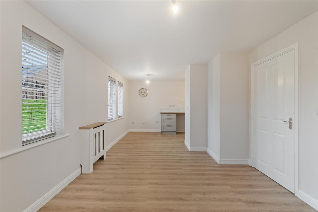 Property photo 2 of 36 Dsc_4830.Jpg