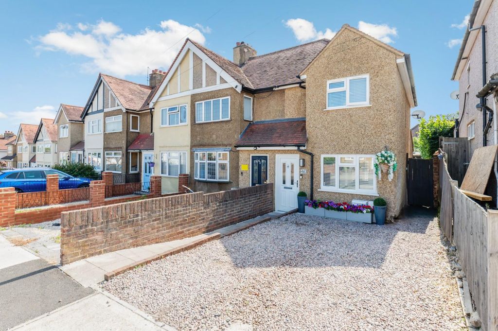 Property photo 1 of 15 Hemsby Road,  -53.Jpg