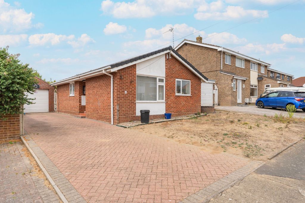 Property photo 1 of 16