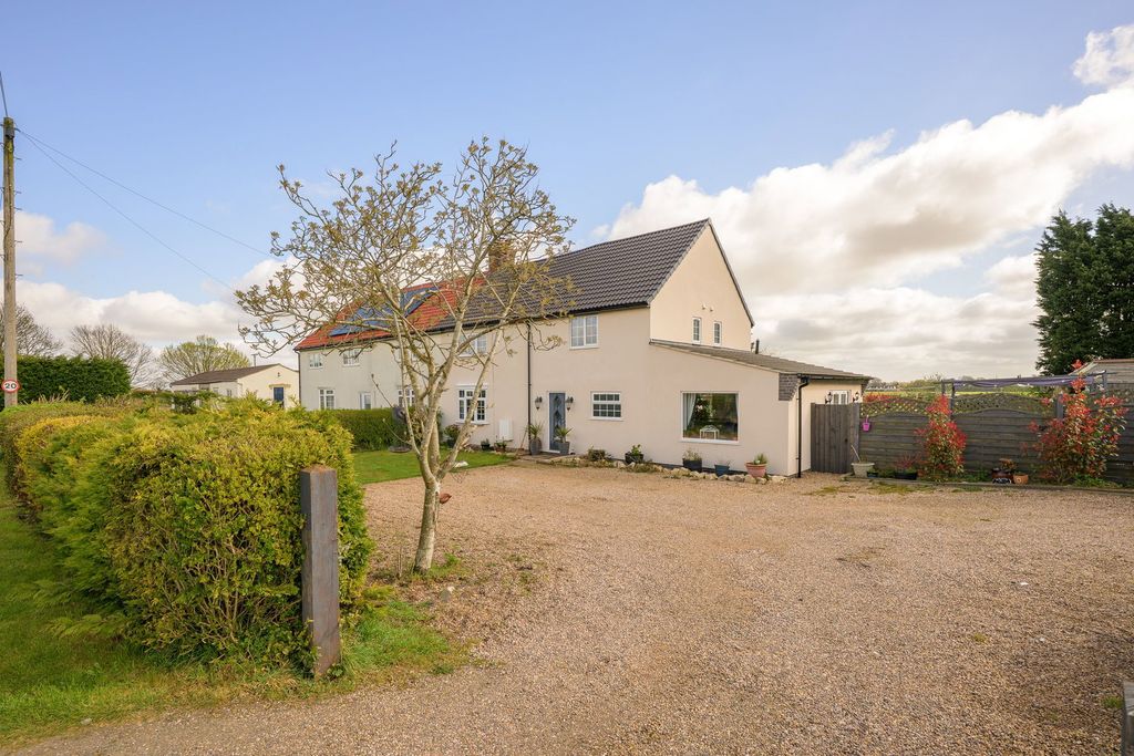 Property photo 1 of 26