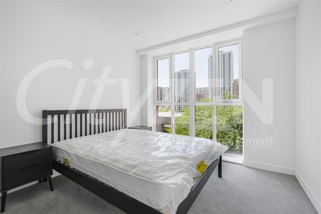 Property photo 3 of 34 Bedroom (Photo Of Similar Apartment)