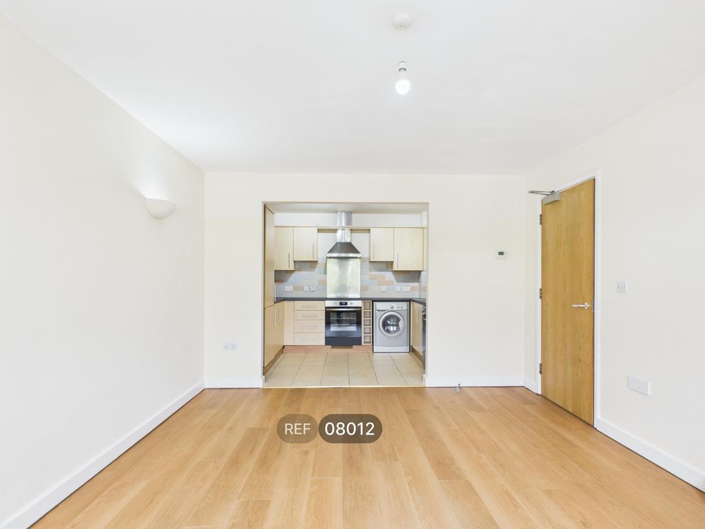 Property photo 3 of 14 Dining Room
