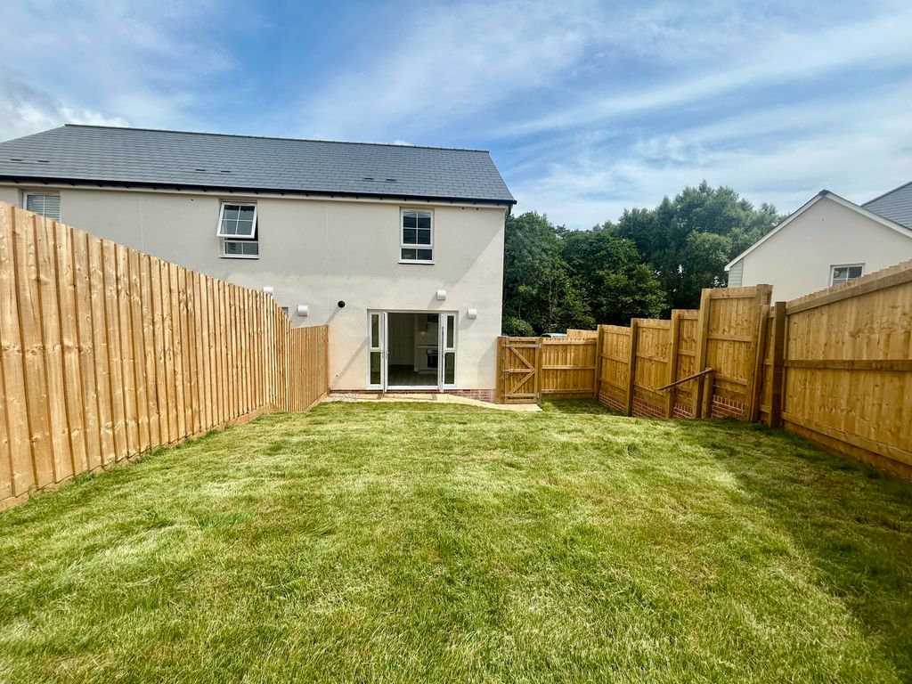 Property photo 2 of 16 Image