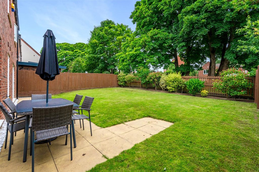 Additional image 29 of 6 bed detached house to rentAspen Drive, Scarcroft, Leeds LS14