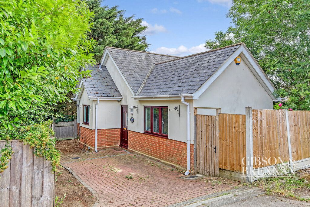 Property photo 2 of 12