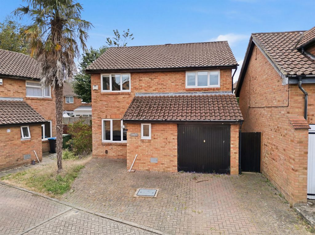 Property photo 1 of 18