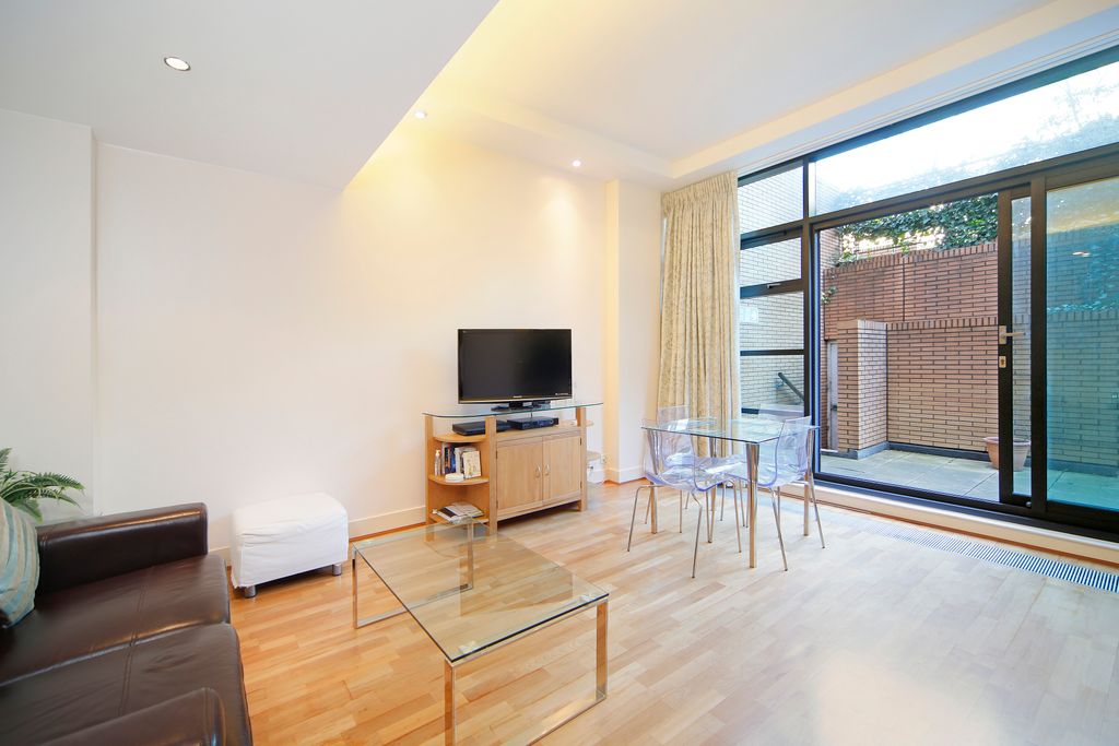 Property photo 2 of 12