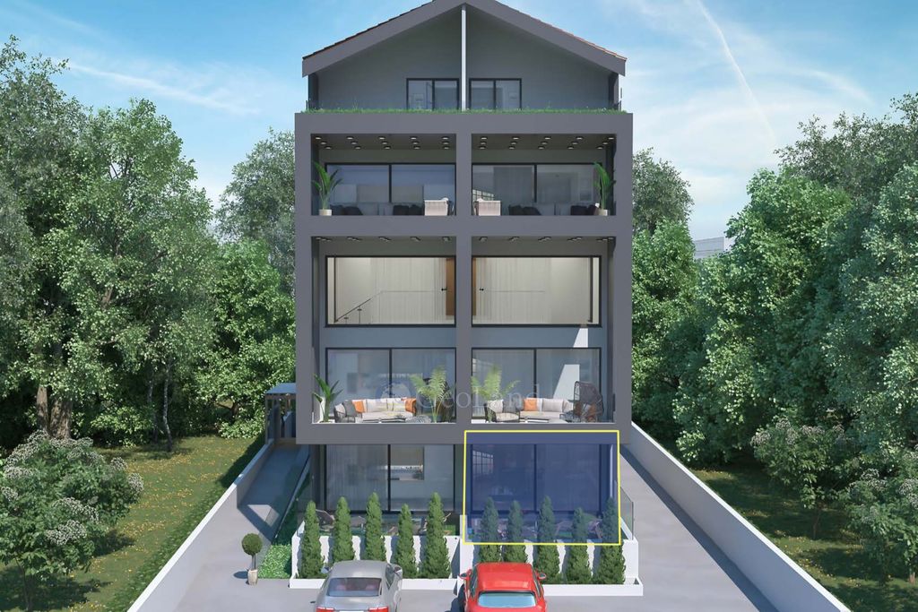 Property photo 2 of 8