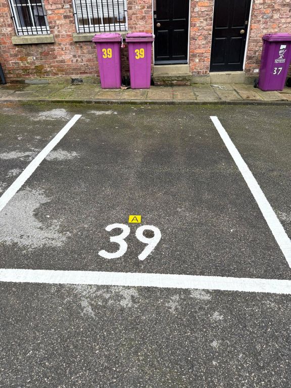 Property photo 1 of 3 Picture No. 02