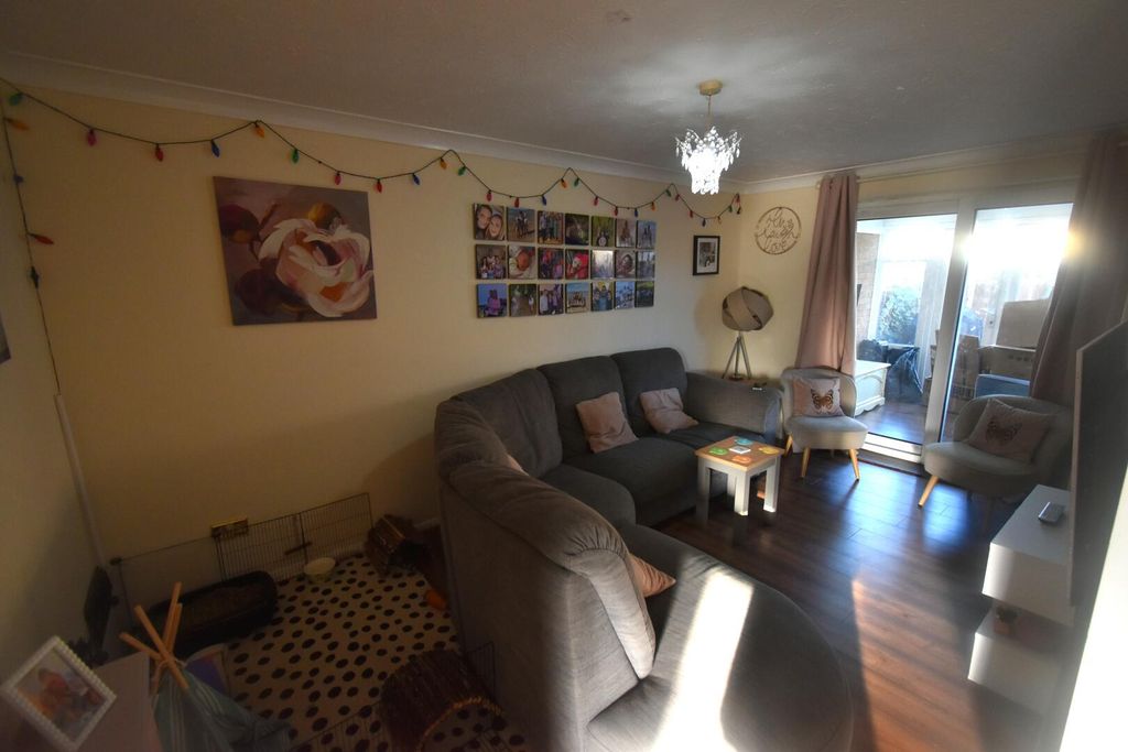 Property photo 2 of 9 Living Room