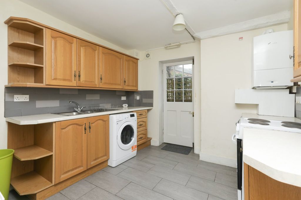 Property photo 3 of 13 Picture 3